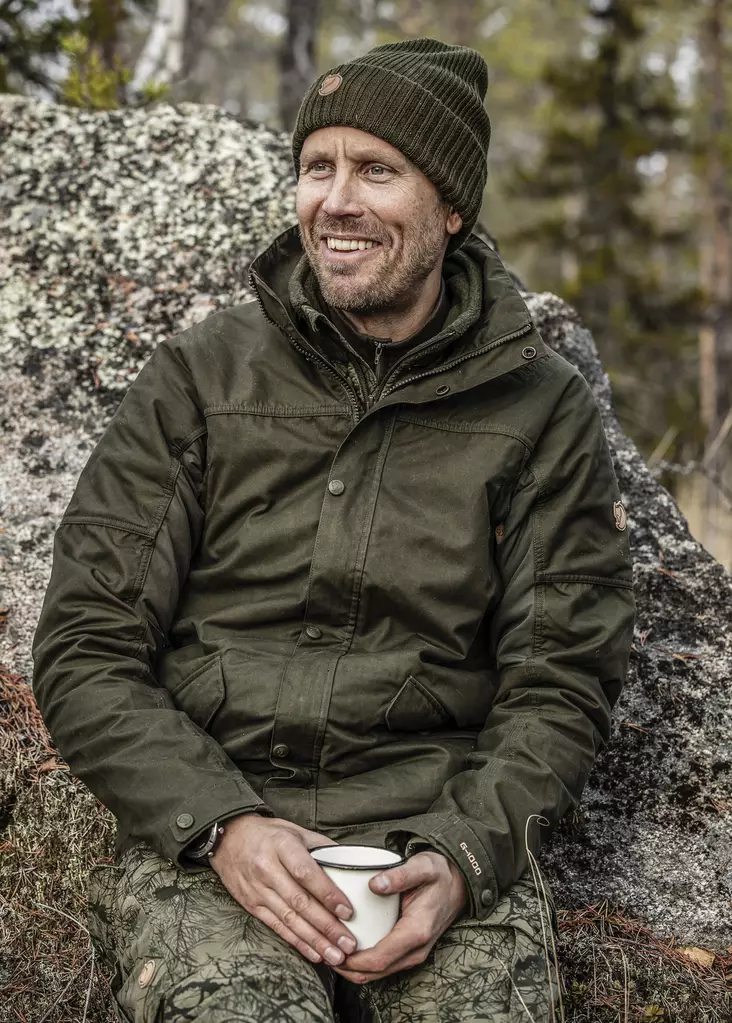 Fjällräven Forest Hybrid jacket, D.Olive 633 - Dark Olive