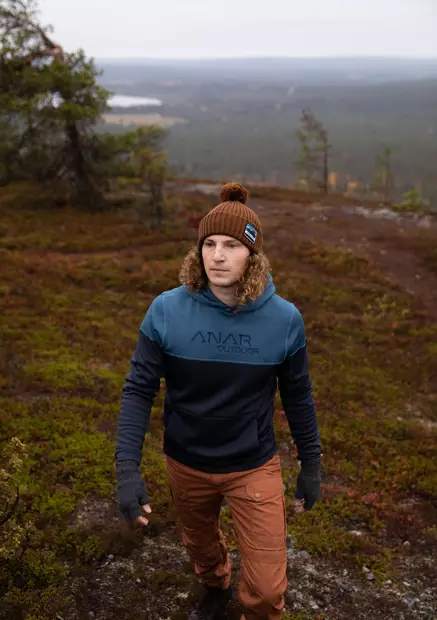 Anar Jussa Pompom, merino wool beanie - Anar päähineet ja Käsineet - 6438014294674 - 2