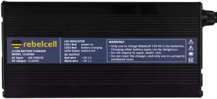Tehokas ja laadukas akkulaturi - Electric outboard motors and accessories - 7106623690727 - 2